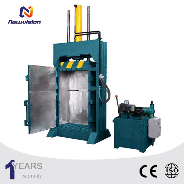 Pressa per balle idrauliche verticali Oldpaper